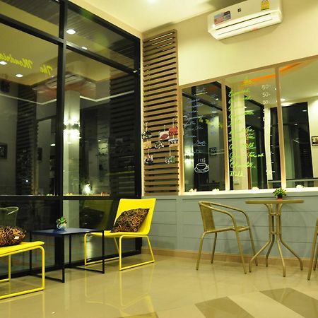 The Mondrian Khon Kaen Apartment Extérieur photo