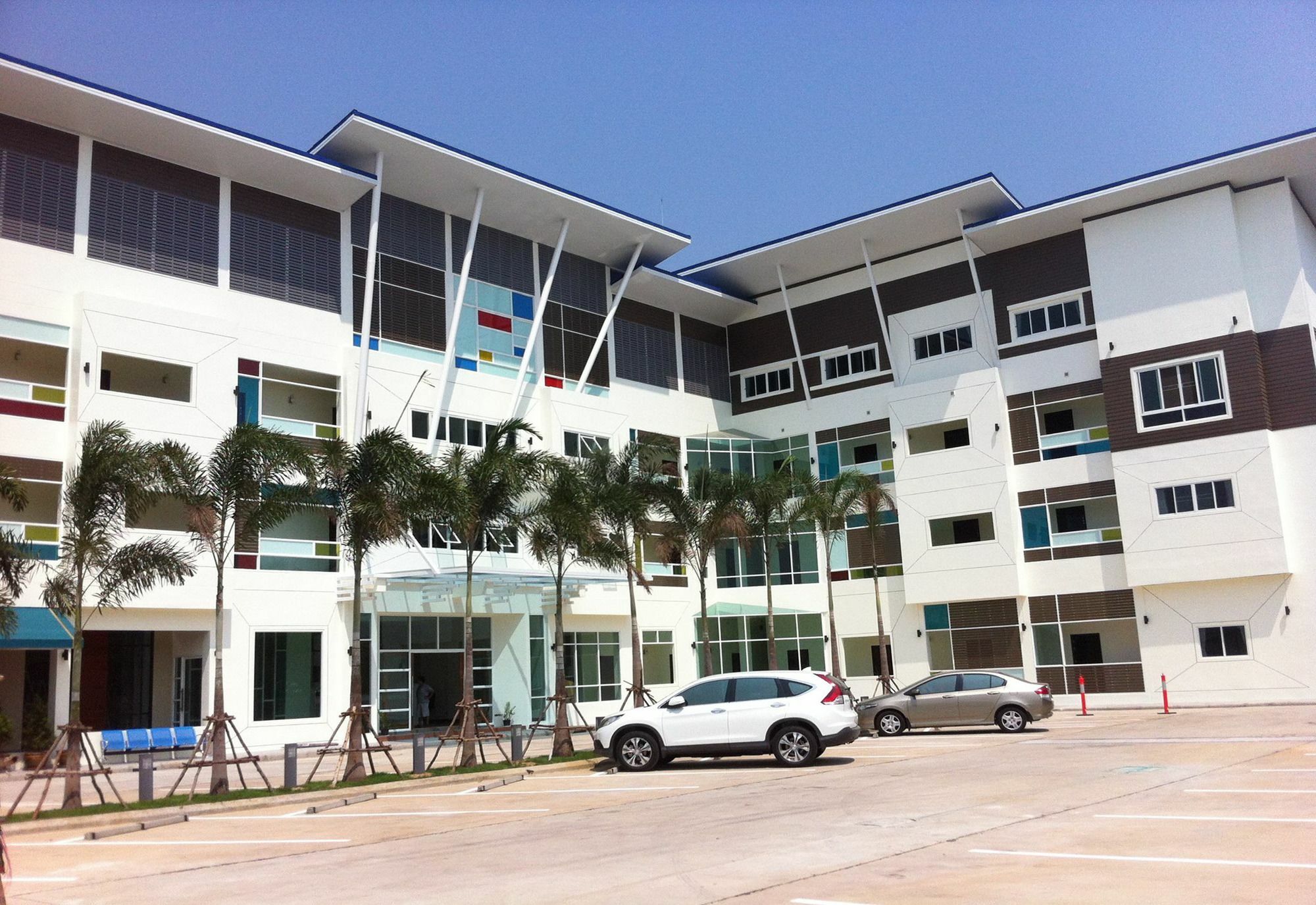 The Mondrian Khon Kaen Apartment Extérieur photo
