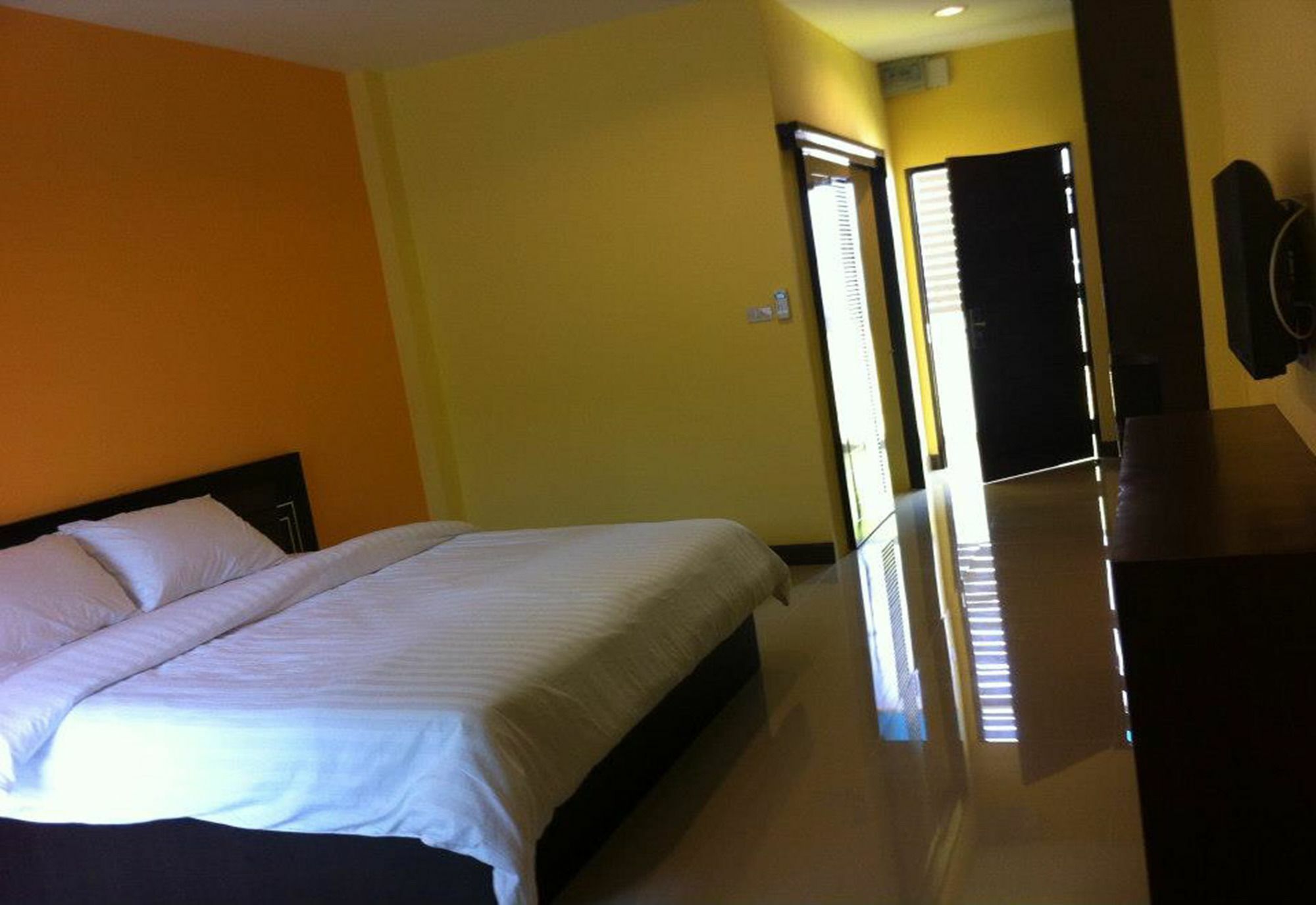 The Mondrian Khon Kaen Apartment Extérieur photo
