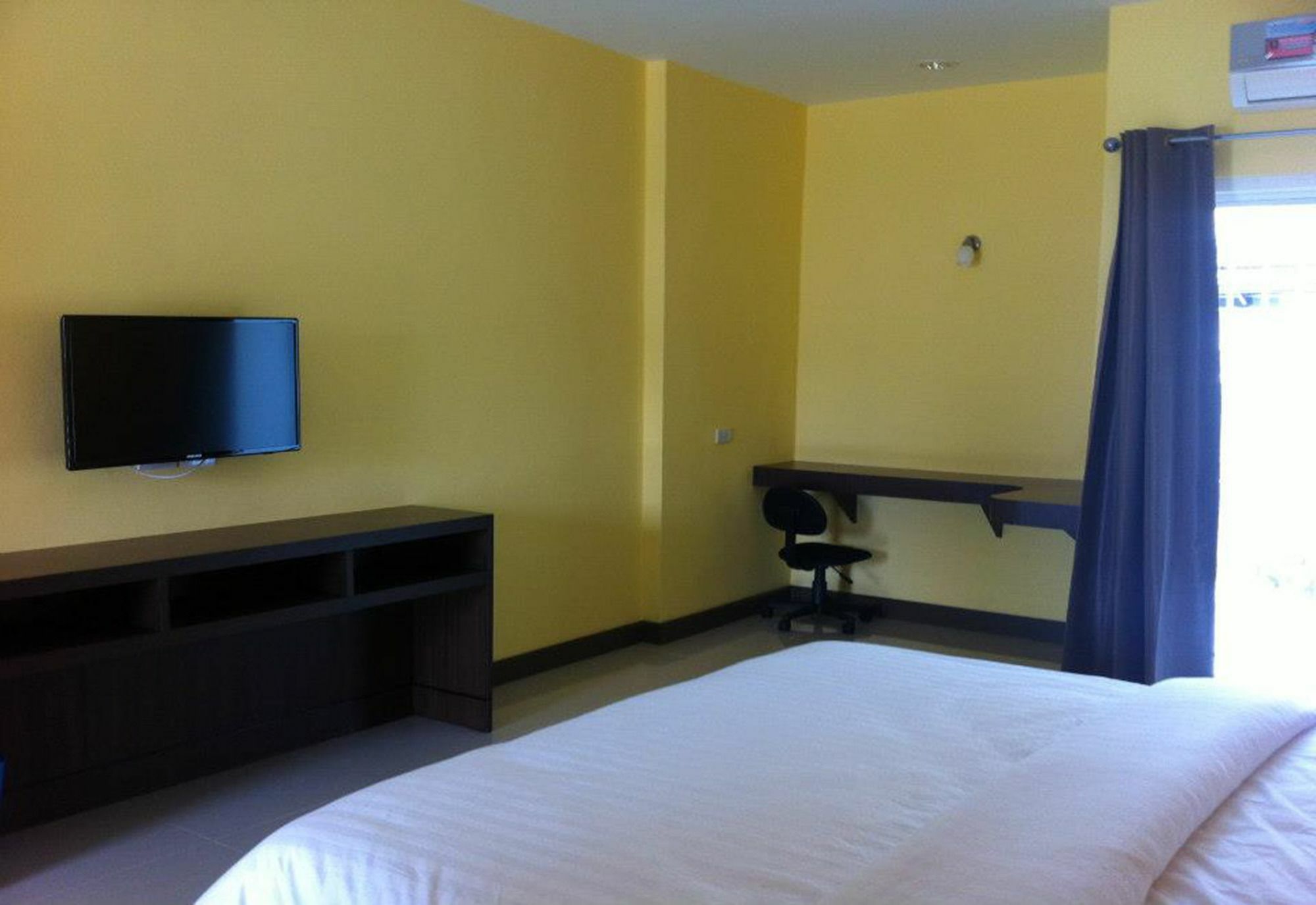 The Mondrian Khon Kaen Apartment Extérieur photo
